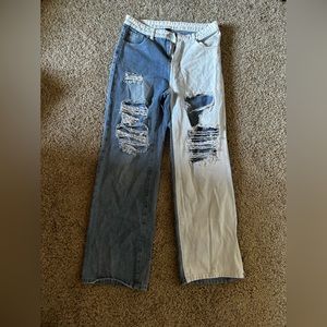 Ripped bicolor middle waist jeans